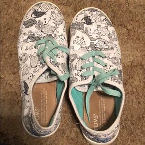 Youth toms sheep sneakers